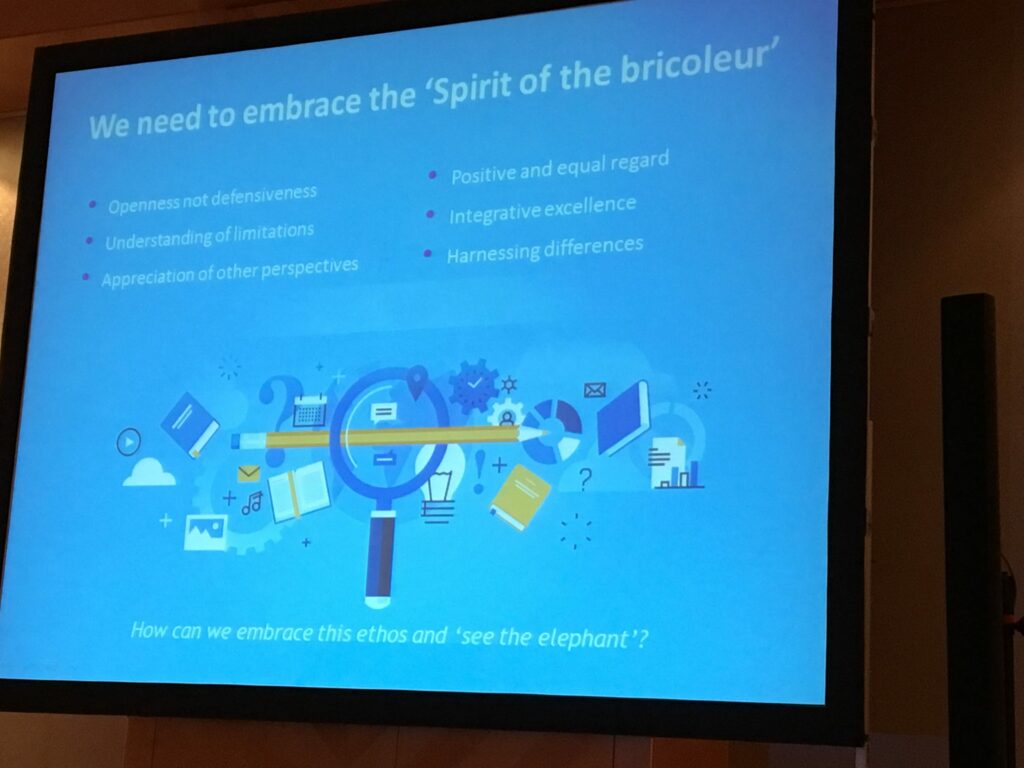 © comrecon - Luke Perry